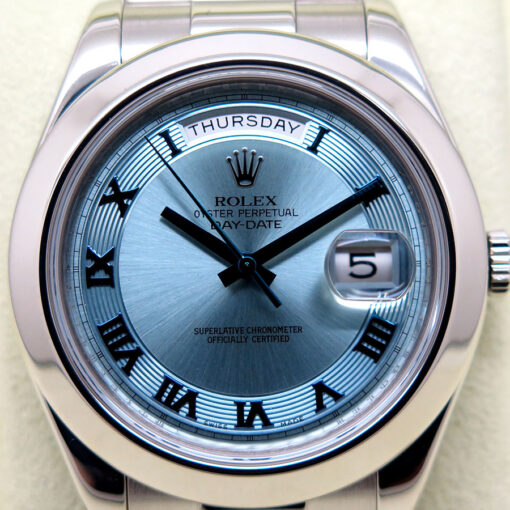 Rolex 218206 Day Date II Platinum with Ice Blue Concentric Roman Dial - Image 3