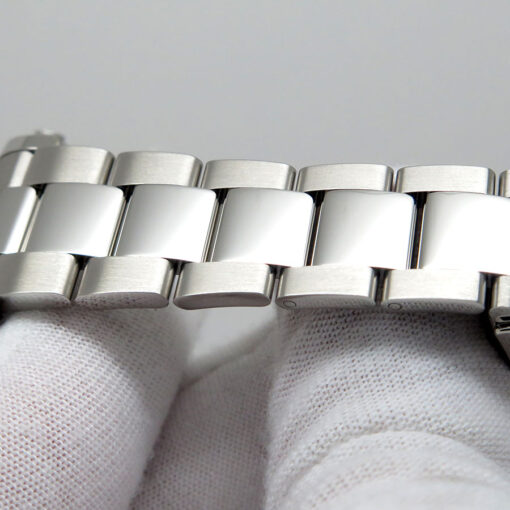 Rolex 126500LN Cosmograph Daytona with White Dial - Image 8