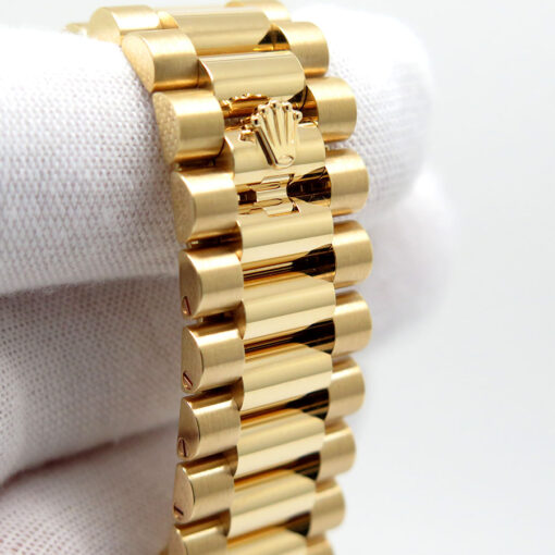 Rolex 228238 Day Date 40 18K Yellow Gold with Green Roman Dial - Image 7