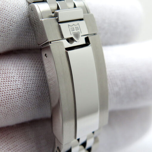 Tudor 7941A1A0RU Black Bay 41mm with Red Bezel - Image 8