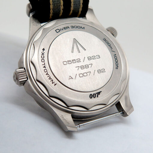 Omega Seamaster Diver 300m ‘007 Edition Titanium on NATO - Image 4