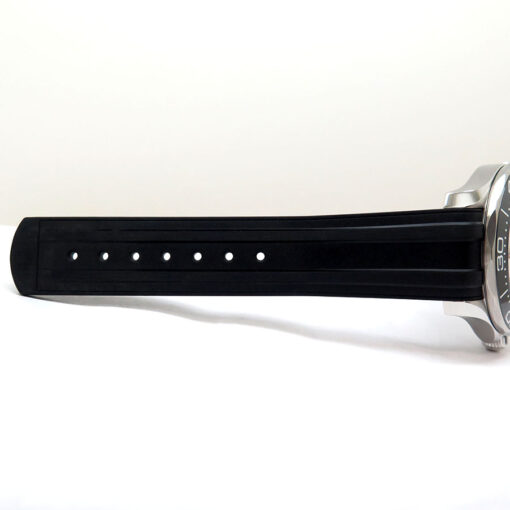 Omega Seamaster Diver 300m with White Dial on Rubber Strap - Image 8