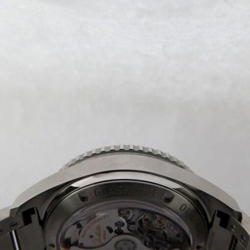 Glashutte SeaQ Chronograph Automatic on Bracelet - Image 7