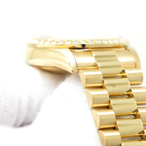 Rolex 18348 Day Date 18K Yellow Gold with Champagne Diamond Dial and Diamond Bezel - Image 10