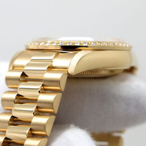 Rolex 18348 Day Date 18K Yellow Gold with Champagne Diamond Dial and Diamond Bezel - Image 7