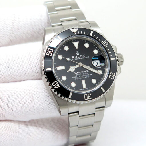 Rolex 116610LN Submariner (New Old Stock)