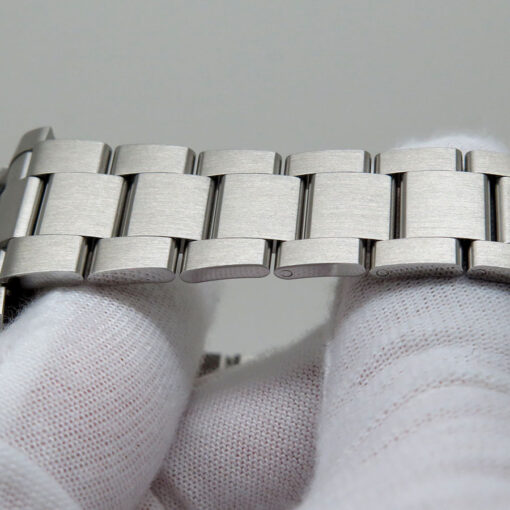 Rolex 116610LN Submariner (New Old Stock) - Image 6