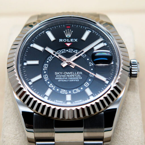 Alternative view of Rolex 326934 Skydweller with Black Dial on Oyster