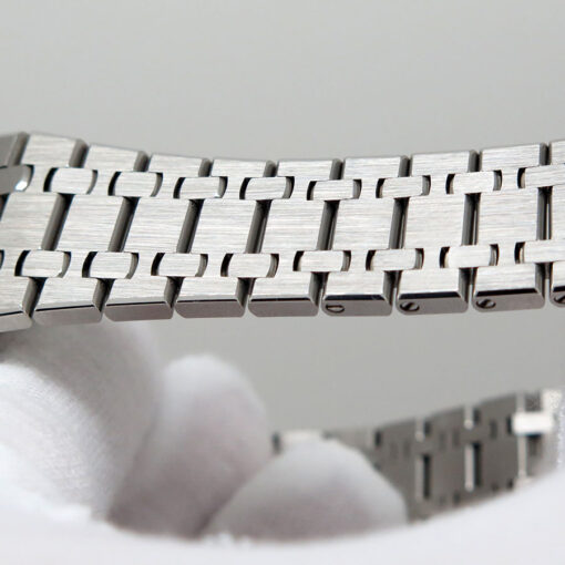 Audemars Piguet 15450ST Royal Oak 37mm with Silver Dial - Image 9