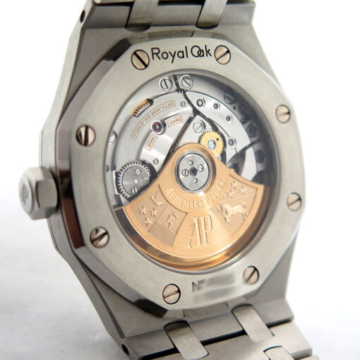 Audemars Piguet 15450ST Royal Oak 37mm with Silver Dial - Image 4