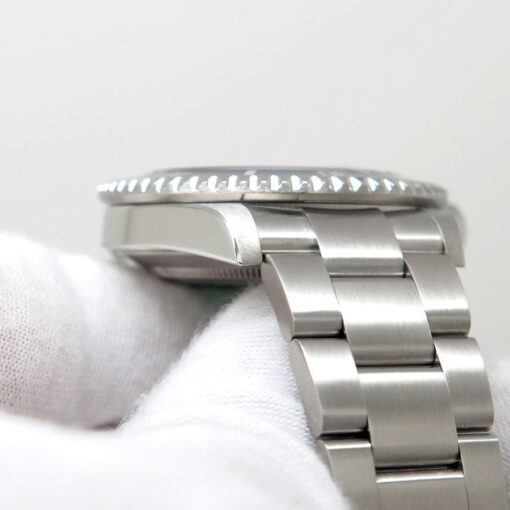 Rolex 16610LN Submariner - Image 10
