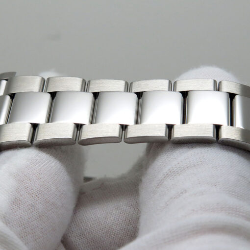 Rolex 126500LN Cosmograph Daytona with White Dial - Image 6
