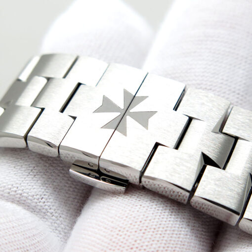 Vacheron Constantin 4500V Overseas with Blue Dial Automatic - Image 8