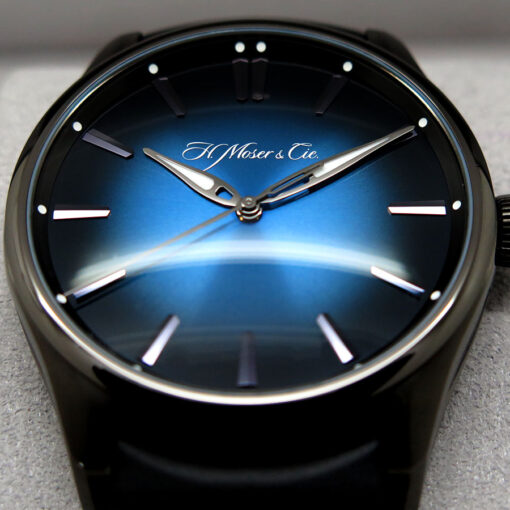 H. Moser & Cie 3200-1205 Pioneer Centre Seconds with Blue Dial - Image 3
