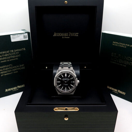 Alternative view of Audemars Piguet 15400ST Royal Oak with Black Dial