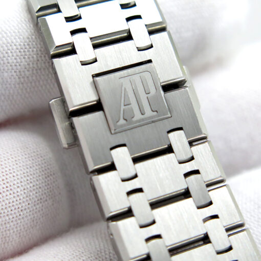 Audemars Piguet 15400ST Royal Oak with Black Dial - Image 8