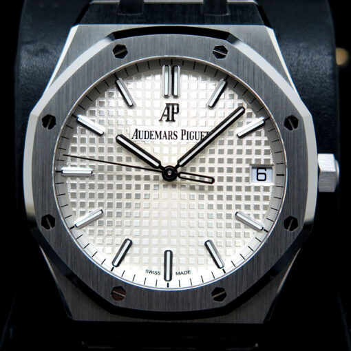 Audemars Piguet 15500ST Royal Oak with Silver Dial - Image 3
