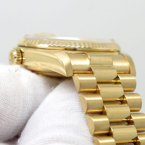 Rolex 18038 Day Date 18K Yellow Gold with Champagne Stick Dial - Image 7