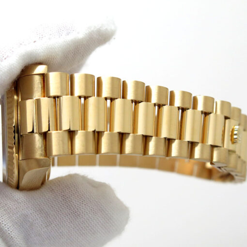 Rolex 18038 Day Date 18K Yellow Gold with Champagne Stick Dial - Image 13