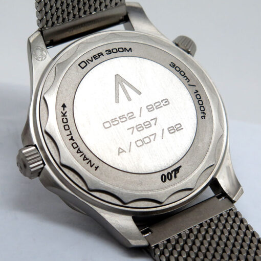 Omega Seamaster Diver 300m ‘007 Edition Titanium - Image 4