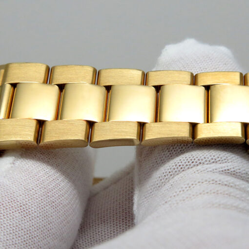 Rolex 16628 Yachtmaster 18K Yellow Gold with Mother of Pearl Ruby Dial - Image 7