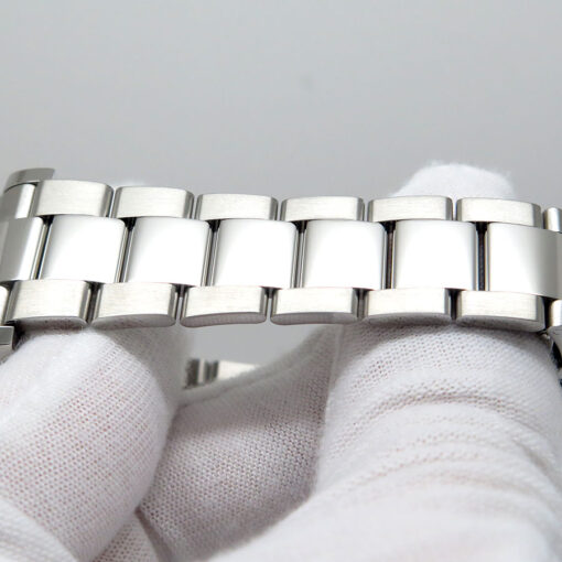 Rolex 126500LN Cosmograph Daytona with White Dial - Image 6