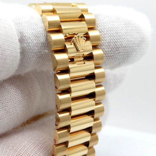 Rolex 228238 Day Date 40 18K Yellow Gold with Ombre Green Roman Dial - Image 7