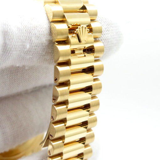 Rolex 228238 Day Date 40 18K Yellow Gold with Champagne Stick Dial - Image 7