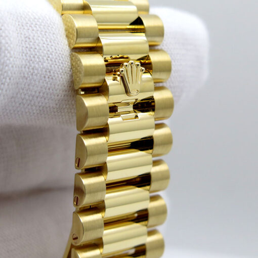 Rolex 228238 Day Date 40 18K Yellow Gold with Green Roman Dial - Image 7