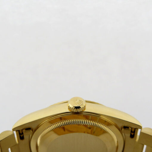 Rolex 18238 Day Date 18K Yellow Gold with Champagne Stick Dial - Image 4