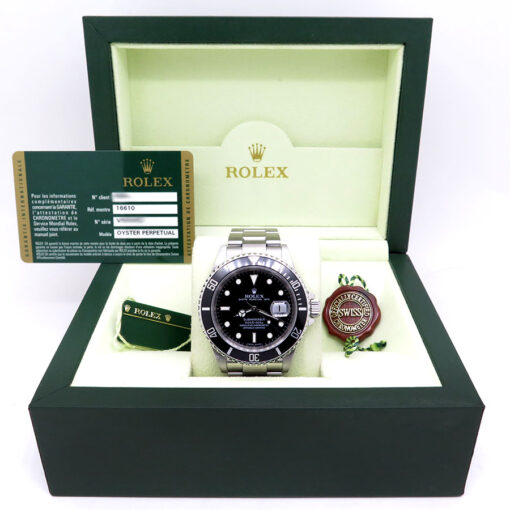 Alternative view of Rolex 16610LN Submariner