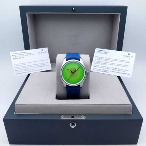H. Moser & Cie 3201-1204 Pioneer Centre Seconds Concept Citrus Green - Image 2