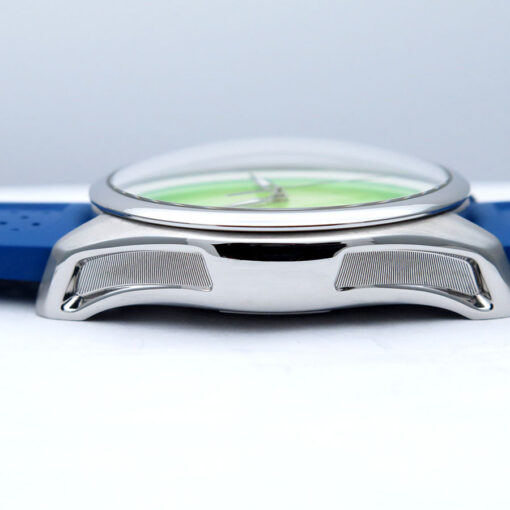 H. Moser & Cie 3201-1204 Pioneer Centre Seconds Concept Citrus Green - Image 6