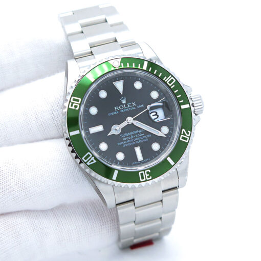 Rolex 16610LV Submariner (New Old Stock)