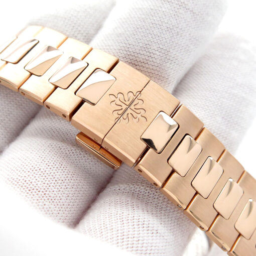 Patek Philippe 5712/1R Nautilus Moonphase - Image 8