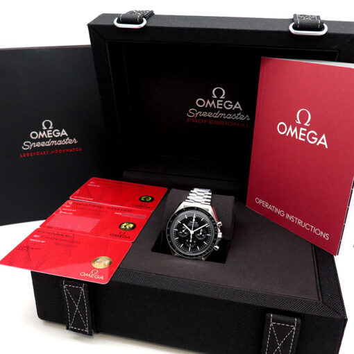 Alternative view of Omega Speedmaster Professional Moonwatch with 3861 Movement