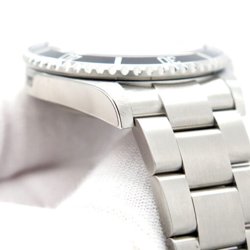 Rolex 16610LN Submariner (New Old Stock) - Image 9