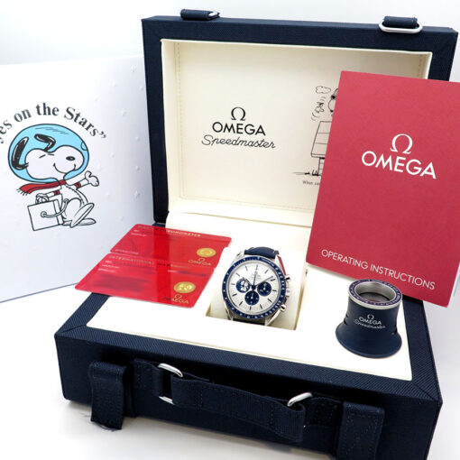 Omega Speedmaster 50th Anniversary Chronograph “Silver Snoopy Award” - Image 2