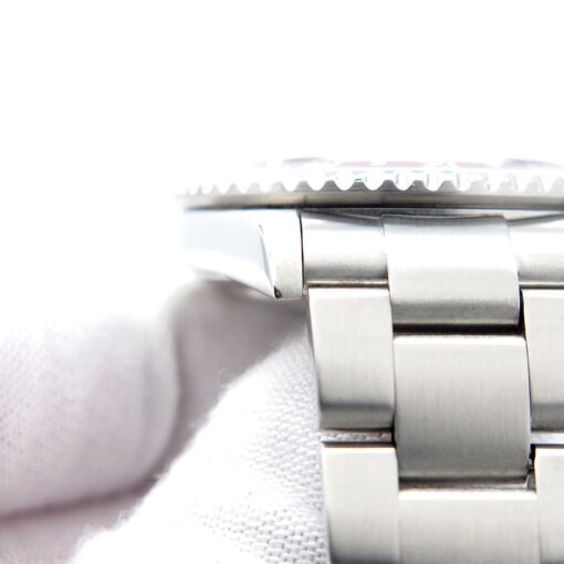 Rolex 16710 GMT Master II with Red/Black Bezel - Image 9