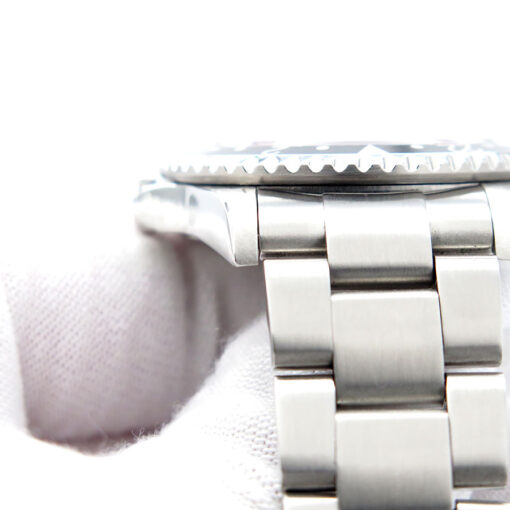 Rolex 16710 GMT Master II with Red/Black Bezel - Image 7