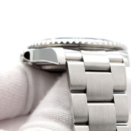 Rolex 16710 GMT Master II with Red/Black Bezel - Image 7