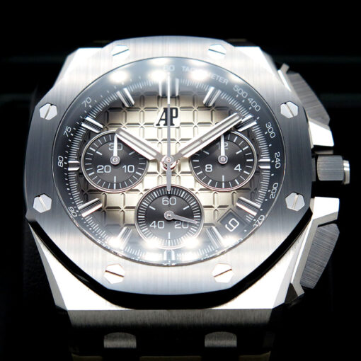 Audemars Piguet 26420SO Royal Oak Offshore Chronograph with Smoked Taupe Dial - Image 3