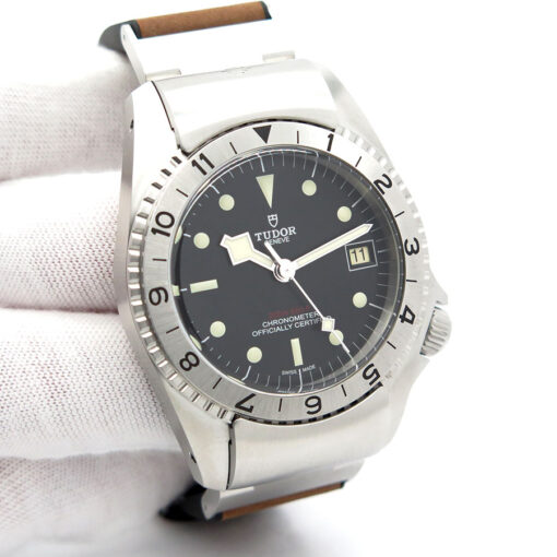 Tudor 70150 Black Bay P01