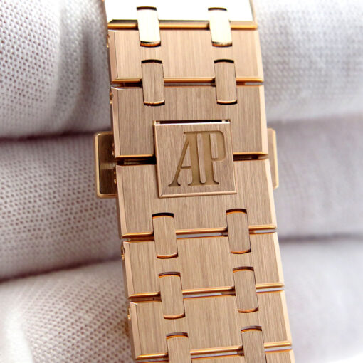 Audemars Piguet 15500OR Royal Oak 18K Rose Gold with Black Dial - Image 8