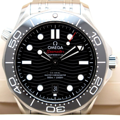 Omega Seamaster Diver 300m with Black Dial on Bracelet - Image 3