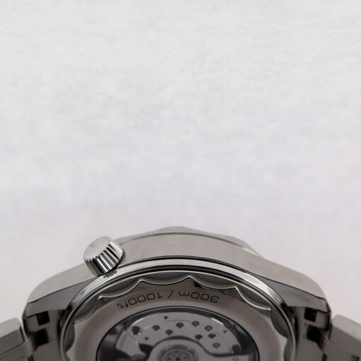 Omega Seamaster Diver 300m with Black Dial on Bracelet - Image 6
