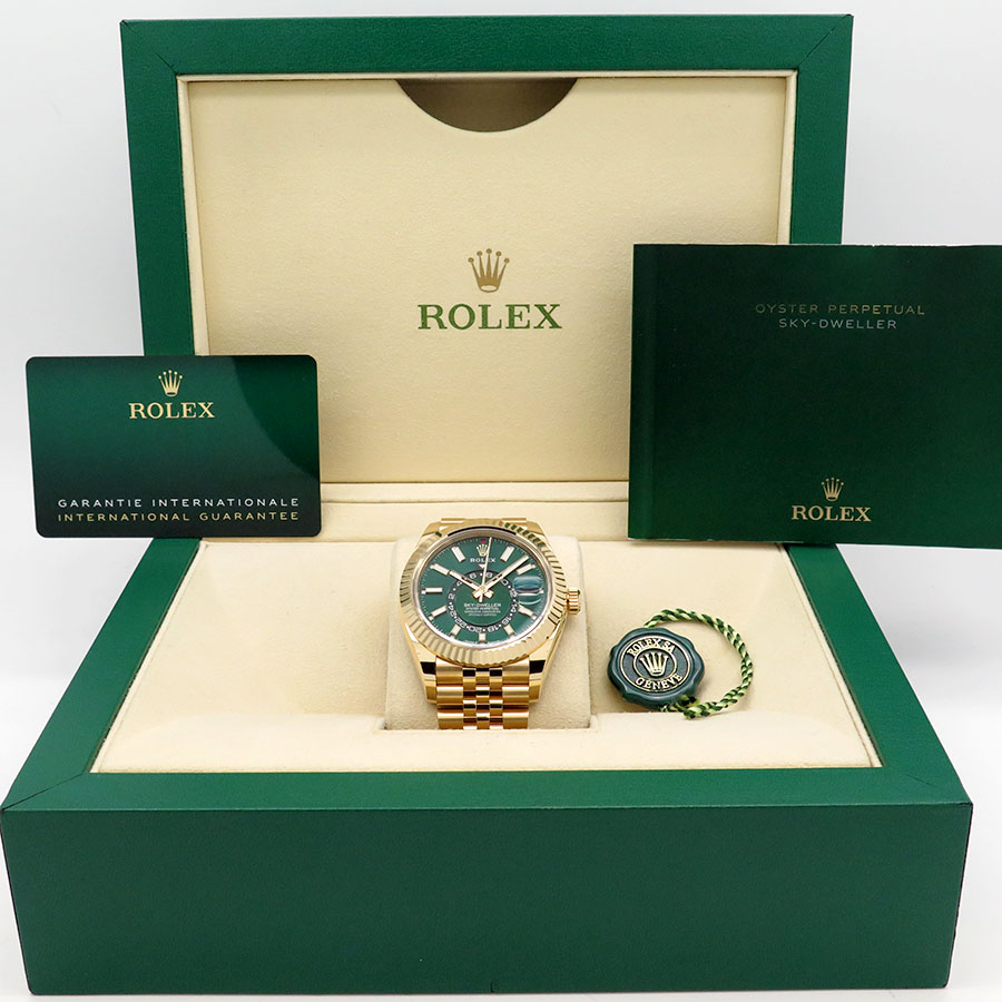 Rolex 336938 Skydweller 18K Yellow Gold with Bright Green Dial on Jubilee - Image 2