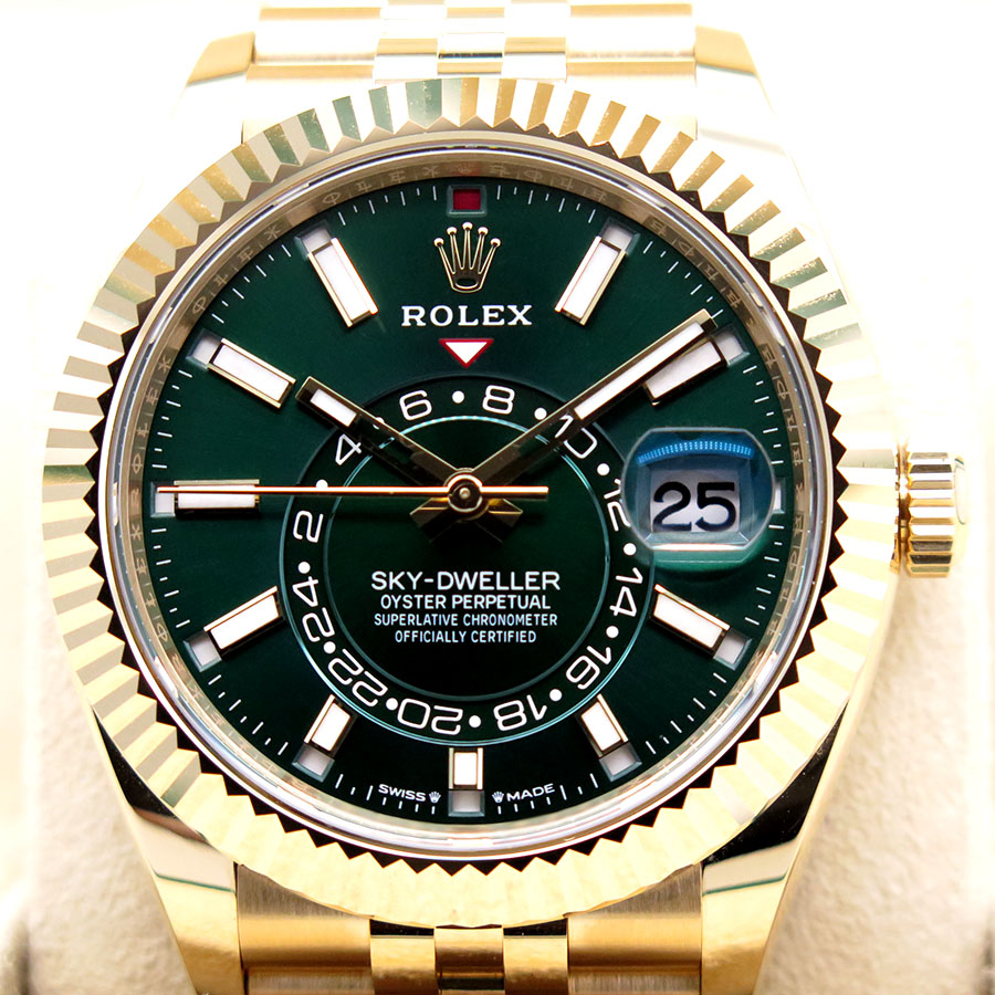 Rolex 336938 Skydweller 18K Yellow Gold with Bright Green Dial on Jubilee - Image 4