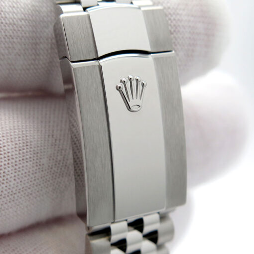 Rolex 126334 Datejust 41 with Slate Roman Dial on Jubilee - Image 7