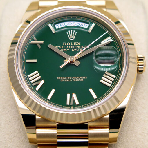 Rolex 228238 Day Date 40 18K Yellow Gold with Green Roman Dial - Image 3